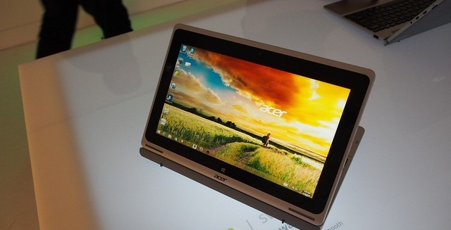 Trên tay laptop Acer Aspire Switch 10 giá 8 triệu đồng