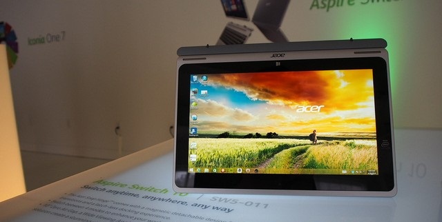 Trên tay laptop Acer Aspire Switch 10 giá 8 triệu đồng