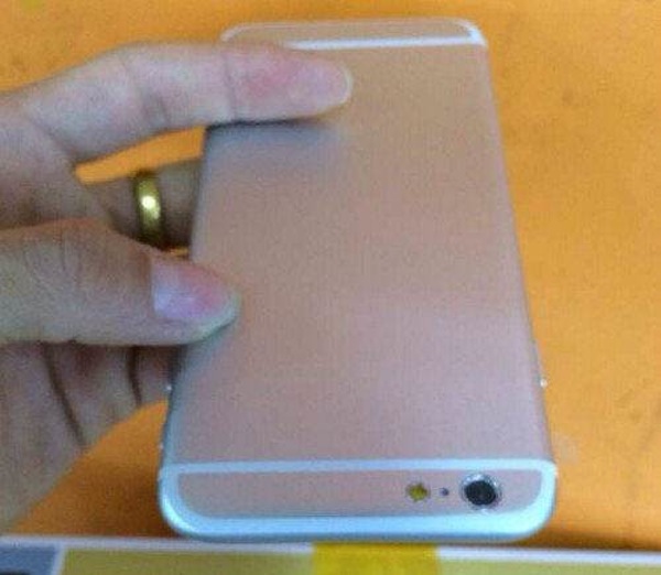 Thiết kế khá mỏng và đẹp