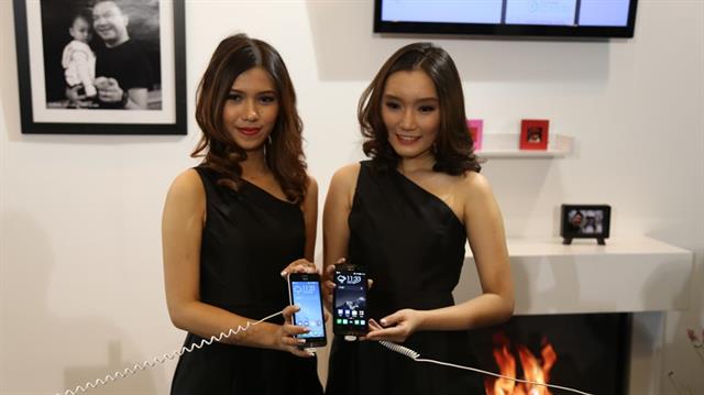 Bộ 3 Asus Zenfone chính hãng lại trễ hẹn với người dùng Việt