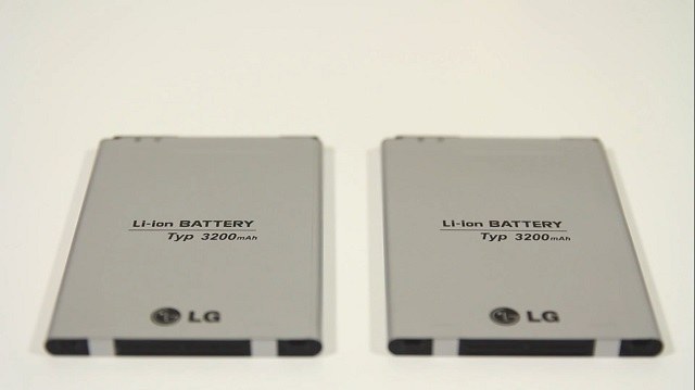 LG G Pro 2 được tặng kèm 1 pin khi mua máy