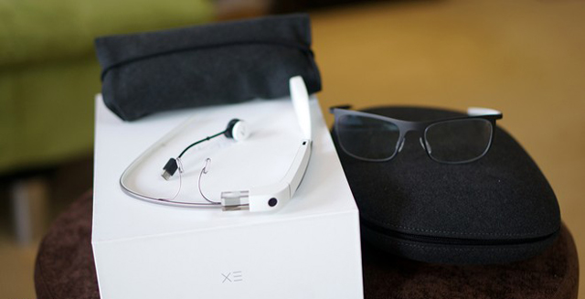 Bộ sản phẩm Google Glass tiêu chuẩn