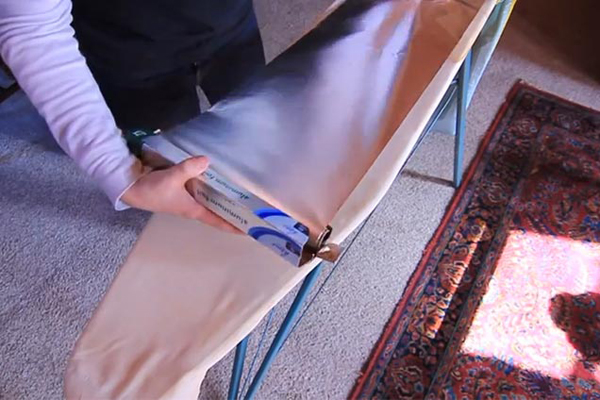 How to Use an Electricity-Saving Ironing Table