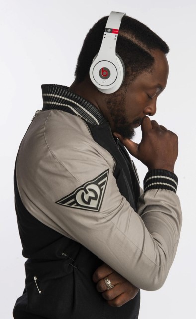 Apple mua Beats chỉ để lấy logo? beats will i am