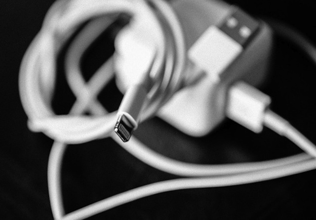 Cáp Lightning của Apple