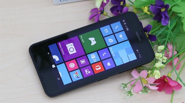 Nokia Lumia 630 có giá bán tham khảo tại thegioididong.com khoảng 3.500.000 đồng