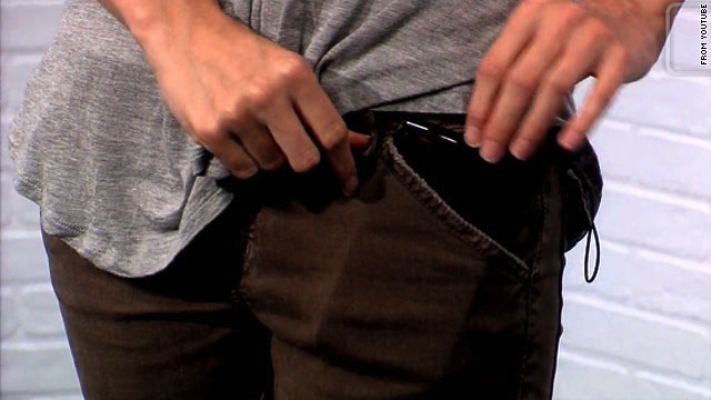 Giữ điện thoại trong túi quần lâu có thể gây vô sinh