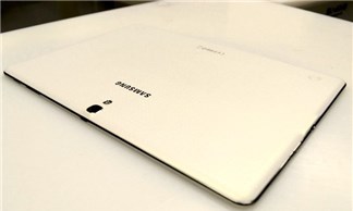 Trên tay Galaxy Tab S 10.5, máy cực mỏng và có thiết kế sang trọng