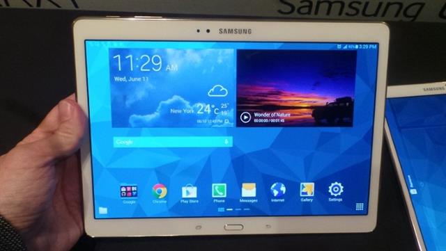 Trên tay Galaxy Tab S 10.5, máy cực mỏng và có thiết kế sang trọng
