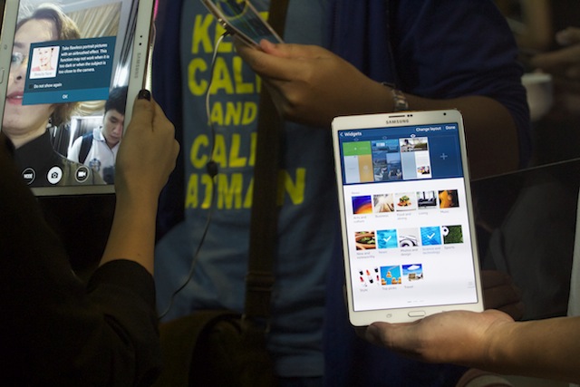 Một số hình ảnh khác tại buổi ra mắt: