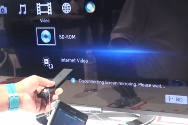 Xperia Z2 kết nối NFC với TV Sony Bravia