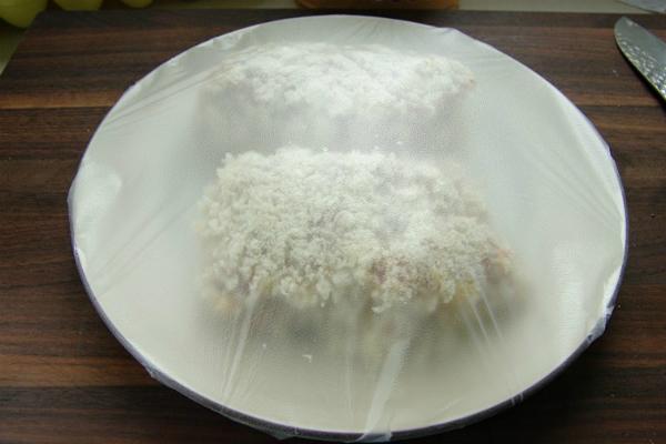 Những thức ăn có thể gây hại khi nấu bằng lò vi sóng
