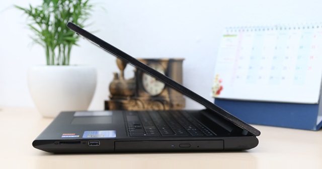 Dell Inspiron 3542 có trọng lượng vừa phải