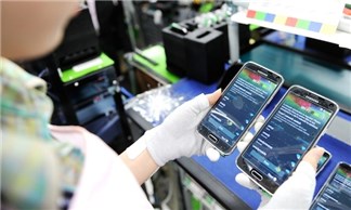 Vận xui lại đeo bám Samsung với nghi án bóc lột trẻ em