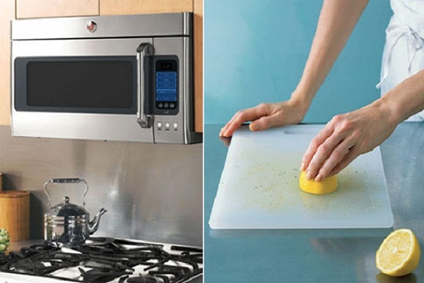 Khử tr&ugrave;ng thớt nhựa bằng chanh v&agrave; l&ograve; vi s&oacute;ng