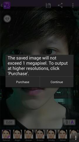 Bấm vào biểu tượng hình thẻ nhớ phía trên để lưu ảnh