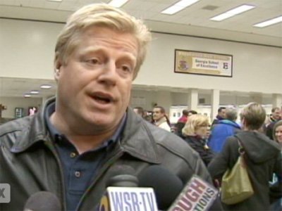 Bị sa thải vì chia sẻ mang tính phân biệt chủng tộc trên Facebook