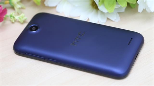 Máy hiện còn màu trắng và xanh dương