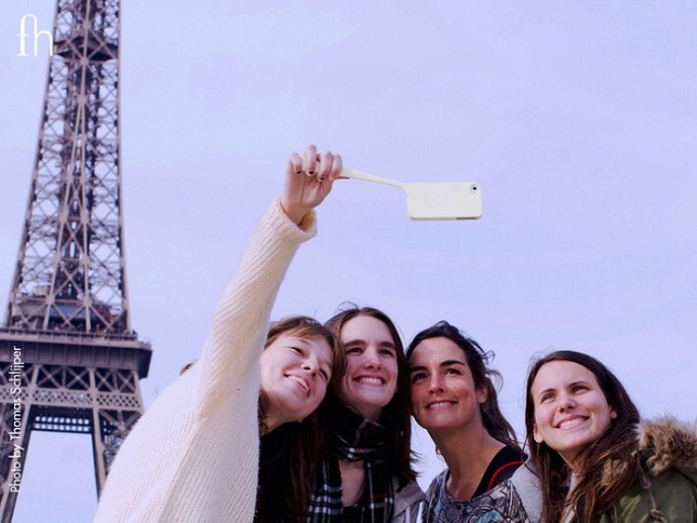 Ốp lưng dạng tay cầm độc đáo cho iPhone sắp được bán ra