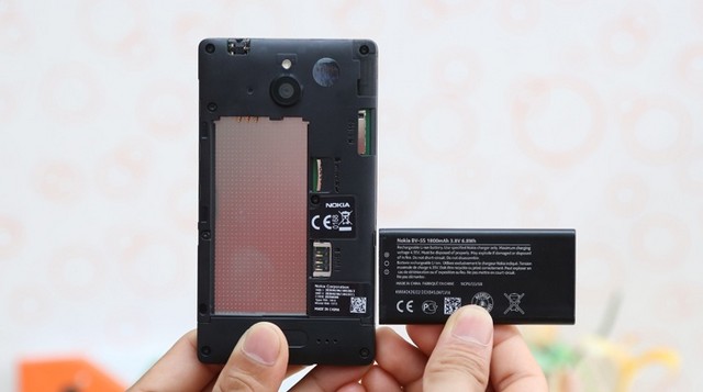 Trên tay Nokia X2 cấu hình tốt, giá rẻ tại Thegioididong