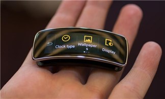 Samsung Gear Fit tiếp tục giảm giá