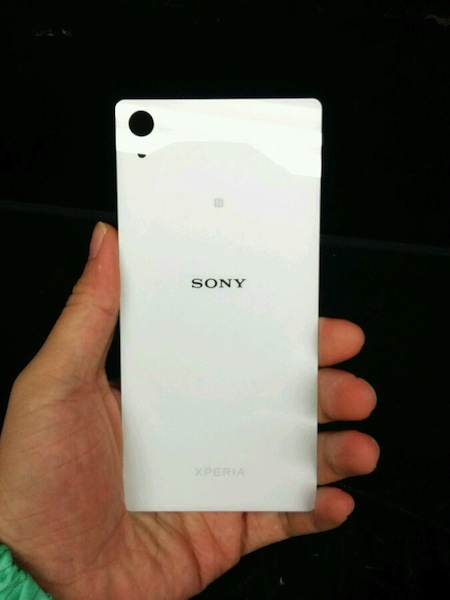 Ảnh rò rỉ mặt sau phiên bản Xperia Z3 màu trắng