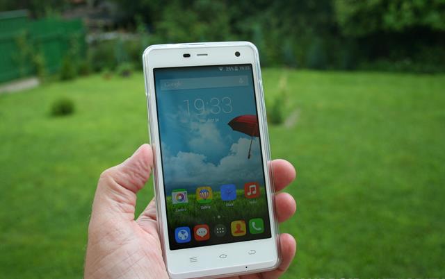 Đánh giá THL 5000, smartphone 8 nhân có thỏi pin không tưởng