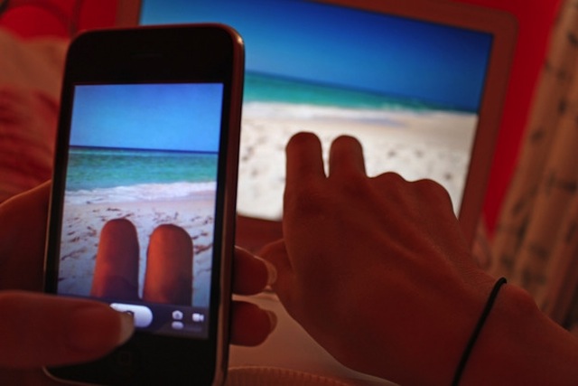 Ngón tay đi muôn nơi