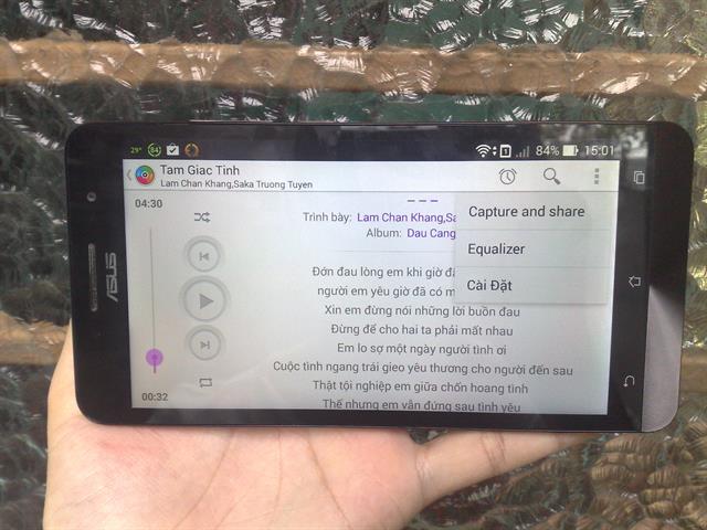 Khuyến khích dùng trình phát nhạc: Zing Mp3, Google Play Music, Meridian Mobile hoặc Omich player