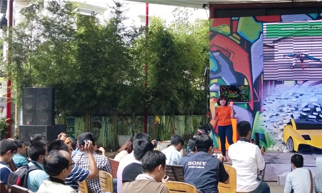 Đại diện từ phía Nokia giới thiệu về Lumia 530 Đại diện từ phía Nokia giới thiệu về Lumia 530