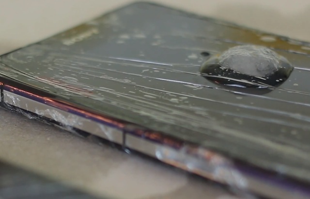 Nước đá tan chảy