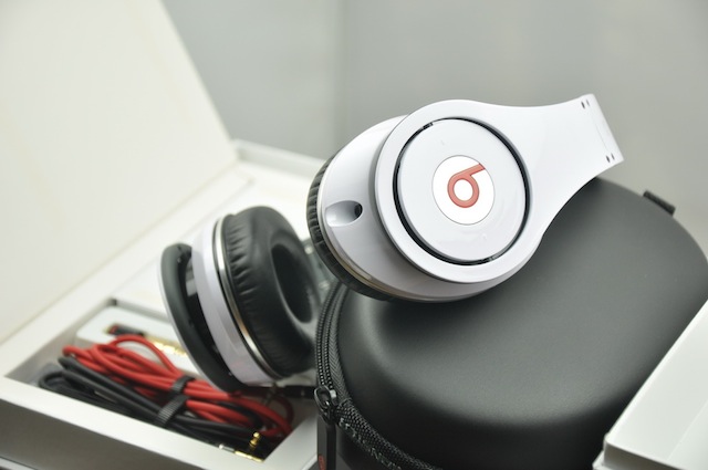 Tai nghe Beats