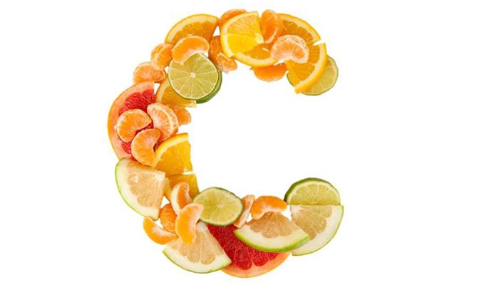 Không nên ăn trái cây có nhiều vitamin C vào ban đêm