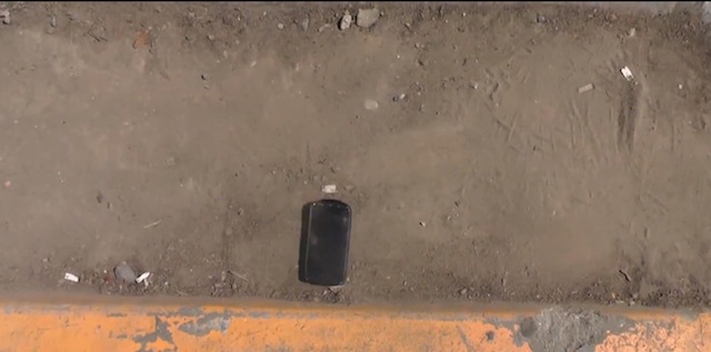 Thử nghiệm độ bền của Kyocera Brigadier