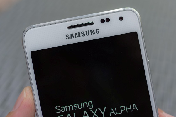 Cận cảnh smartphone đẹp nhất của Samsung tại Việt Nam