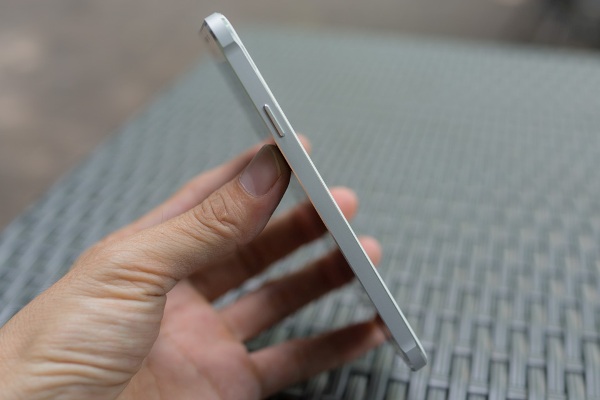 Cận cảnh smartphone đẹp nhất của Samsung tại Việt Nam