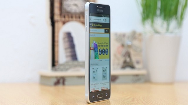 Trên tay Galaxy Alpha viền kim loại tại Thegioididong
