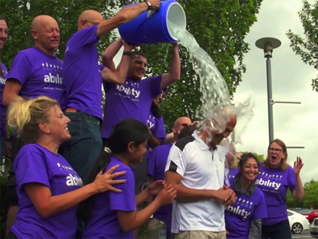 CEO của Microsoft đón nhận thách thức