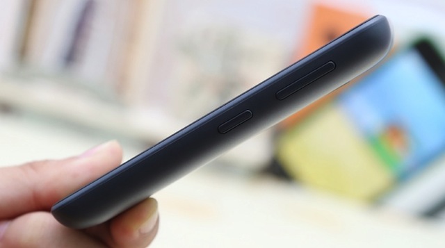 Độ dày của Lumia 530