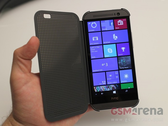 Case DotView trên HTC One M8 phiên bản Windows Phone