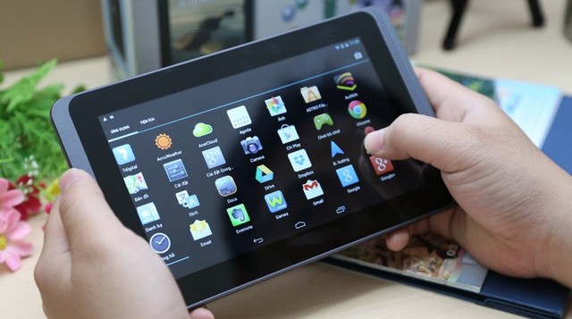 Trên tay tablet Acer hỗ trợ 3G có giá siêu rẻ