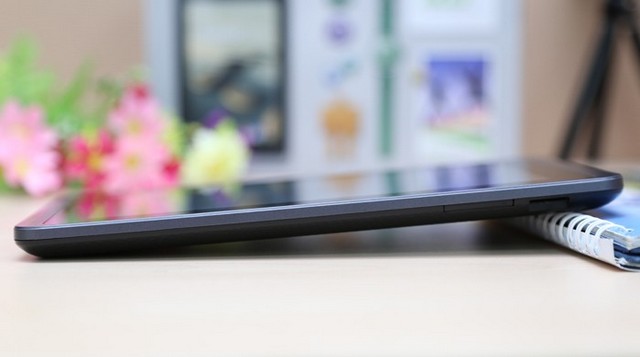 Trên tay tablet Acer hỗ trợ 3G có giá siêu rẻ