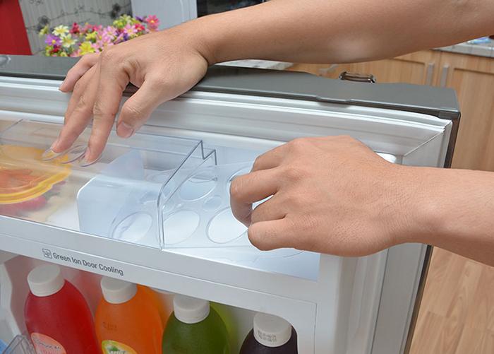 Khay đựng trứng hiện đại của tủ lạnh LG GR-L352S