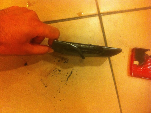 OnePlus One bị phát nổ