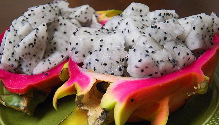 Moreover, dragon fruit effectively prevents acne formation.