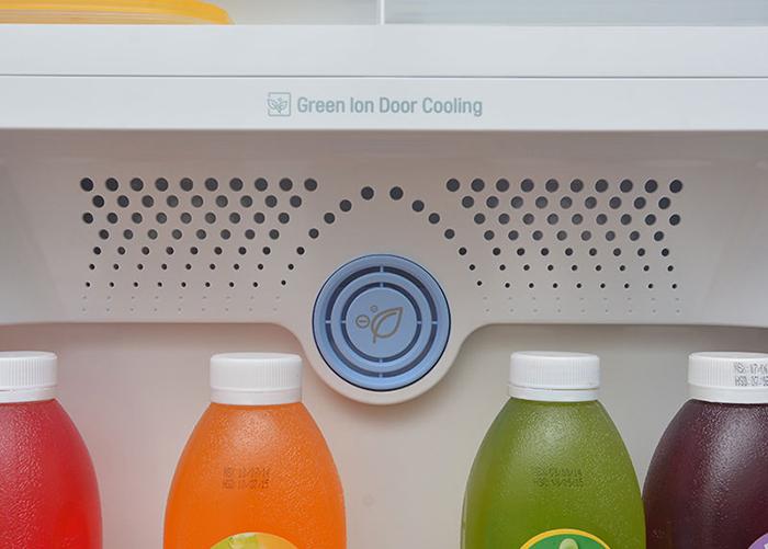 Công nghệ Green Ion Door Cooling giúp tủ lạnh luôn trong lành