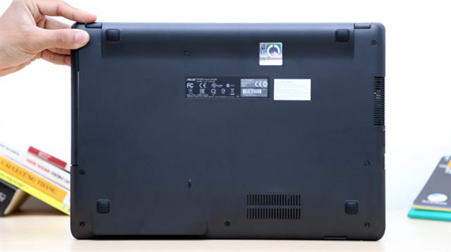 Dùng SoC Intel Core i3 (3217U) xung nhịp 1.80 GHz