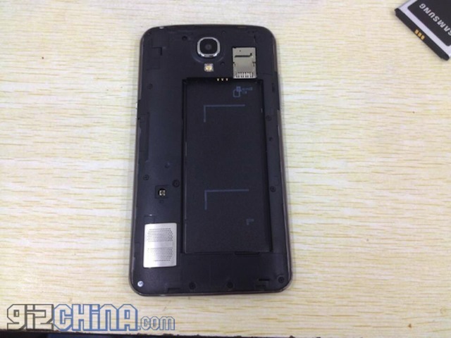 Thiết kế dựa theo ảnh rò rỉ của hàng thật