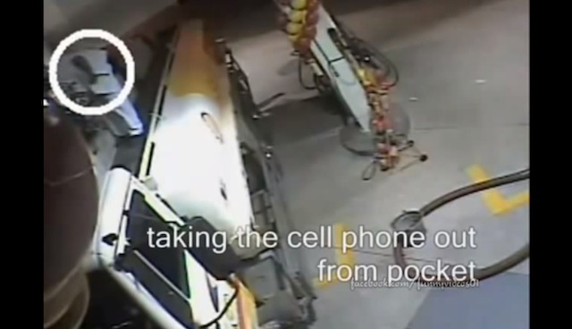 Người thanh niên bị biến thành đuốc sống