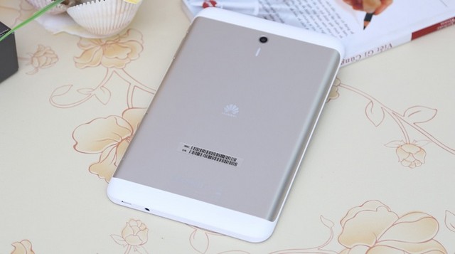 Cận cảnh Huawei MediaPad 7 dùng chip lõi tứ giá 2,79 triệu đồng
